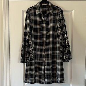 Alice + Olivia Black and White Plaid Dress/Top with dramatic sleeve SZ L